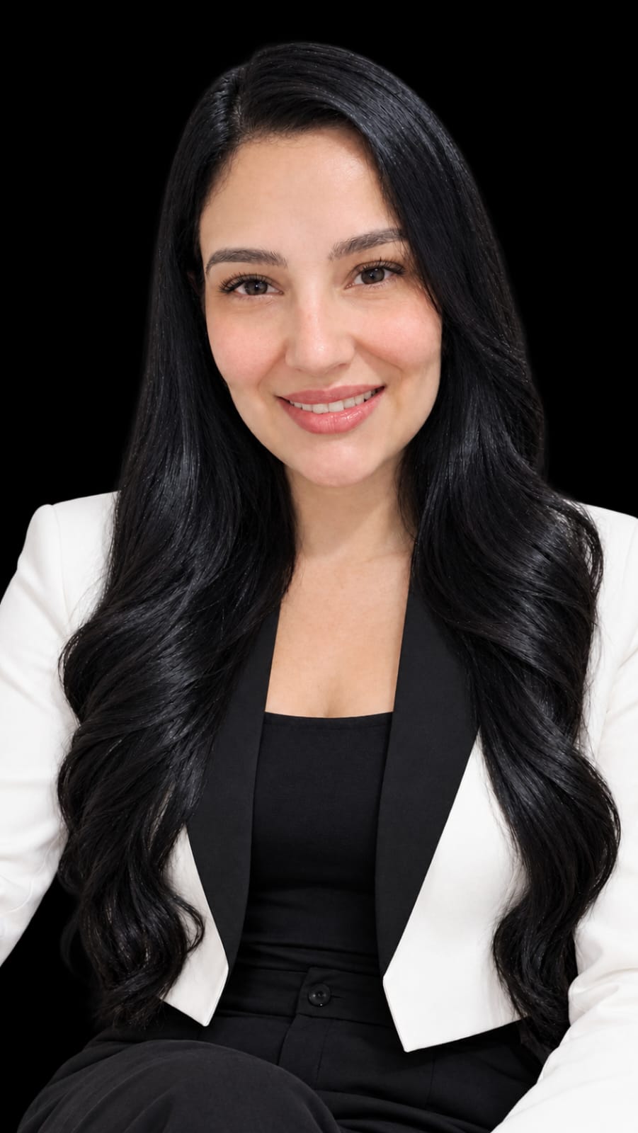 Mildred Castillo — Directora de Marketing y Estrategias Comerciales de OLAIX Intelligence Agency